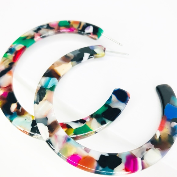 Hoop Earrings in Multicolor - Picture 3 of 7